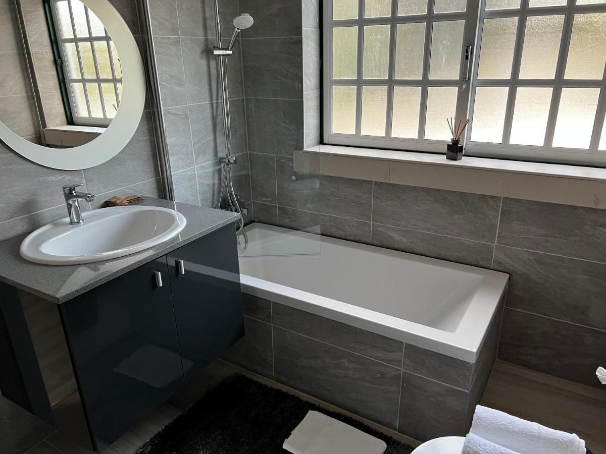 White Guest Villa Fatima Luaran gambar